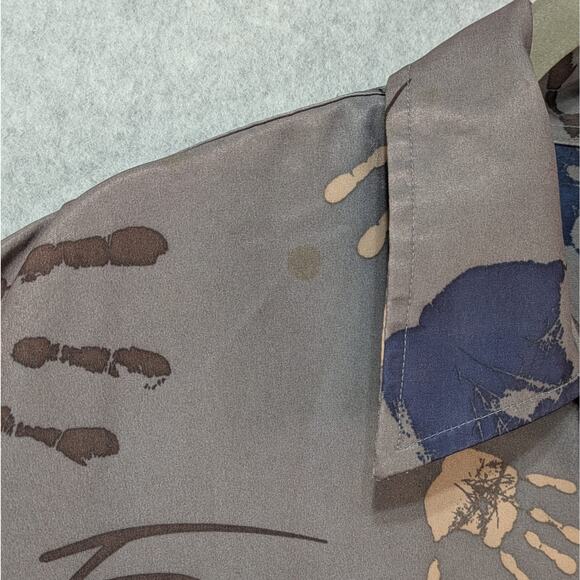 Vintage FUBU Mens XXL Button Up Shirt Gray Short Sleeve Hand Print Graphic - Picture 7 of 8